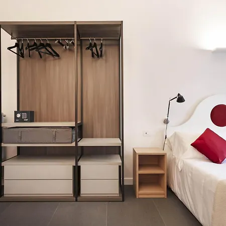 Le Navi Konukevi Roma