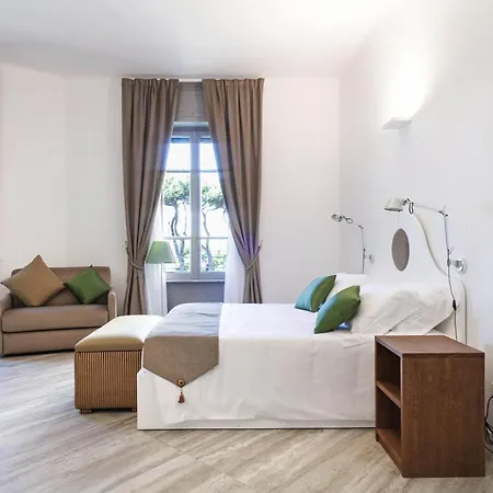 Le Navi Konukevi Roma